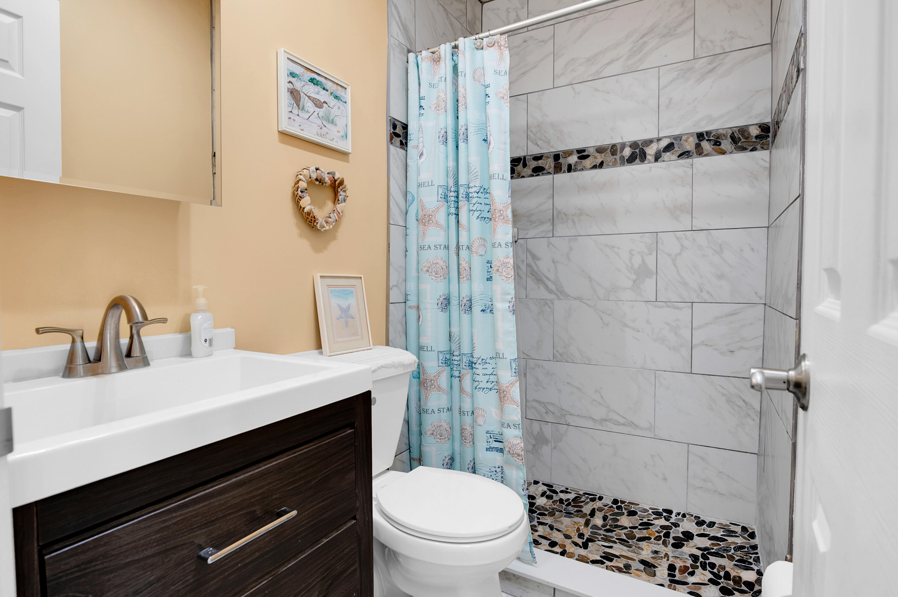 2100 Northeast 38th Street, Unit 135 Lighthouse Point, FL 33064 - Photo 15 of 32 135-10