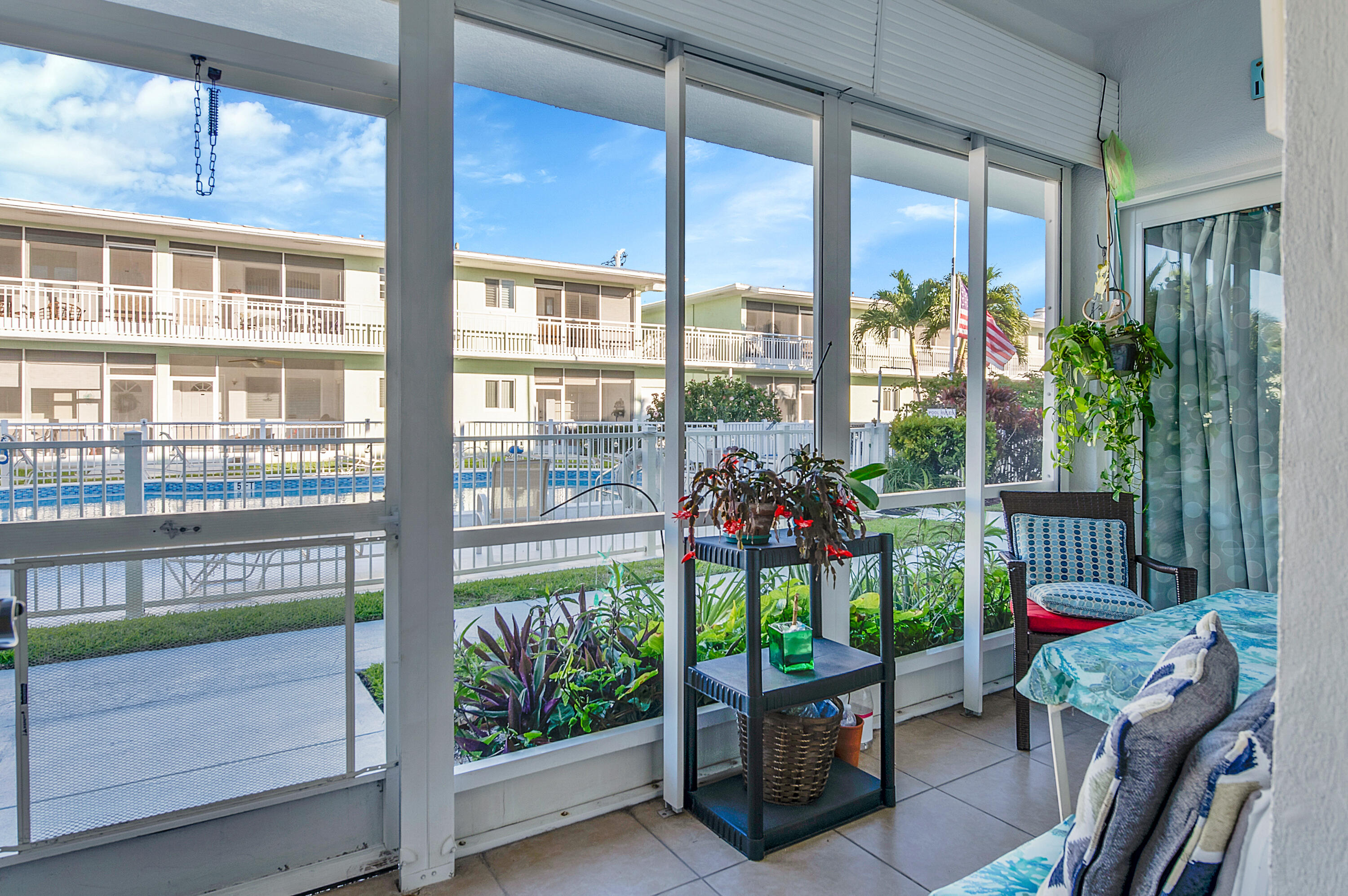 2100 Northeast 38th Street, Unit 135 Lighthouse Point, FL 33064 - Photo 21 of 32 135-9