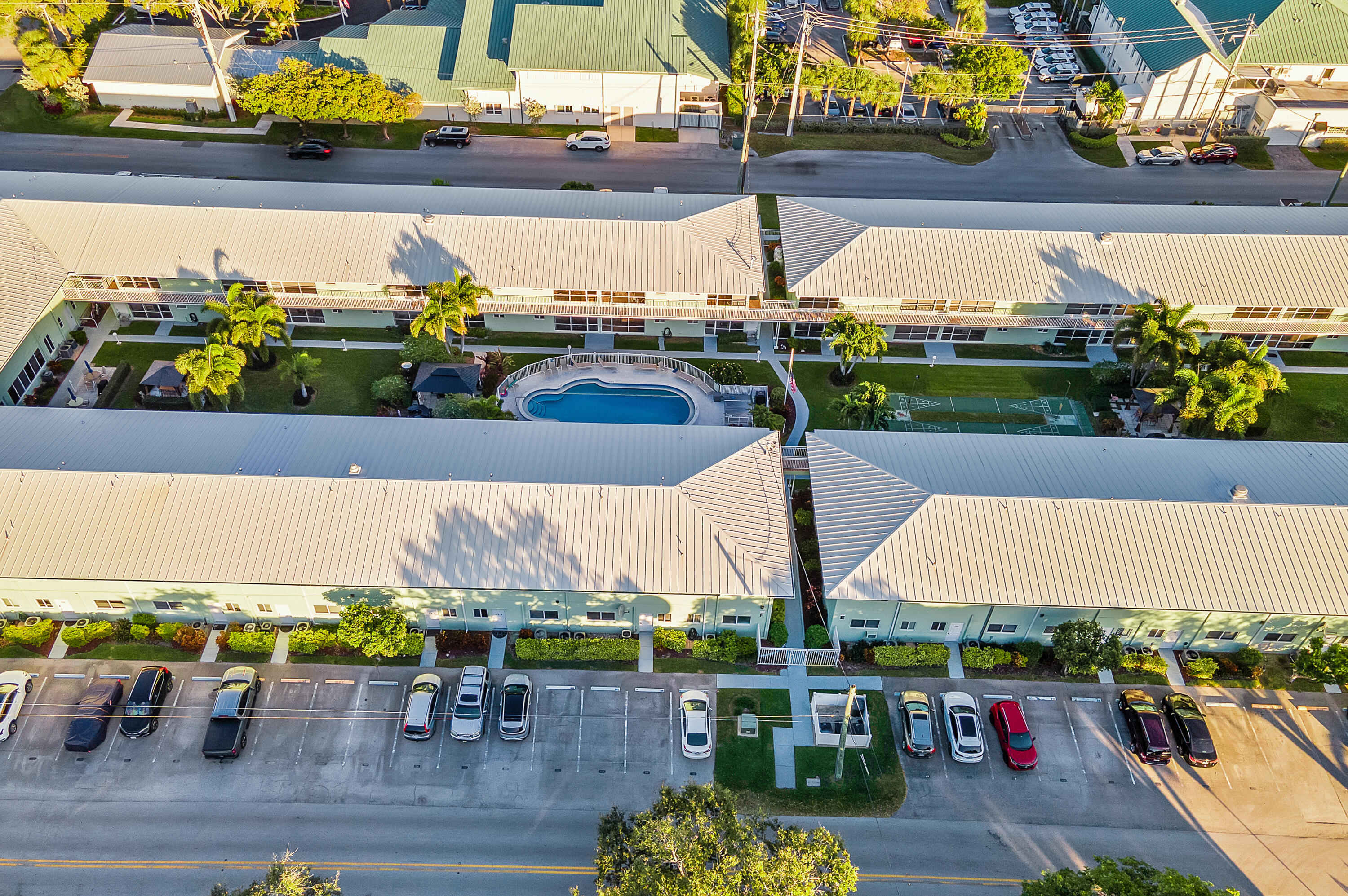 2100 Northeast 38th Street, Unit 135 Lighthouse Point, FL 33064 - Photo 31 of 32 drone-3