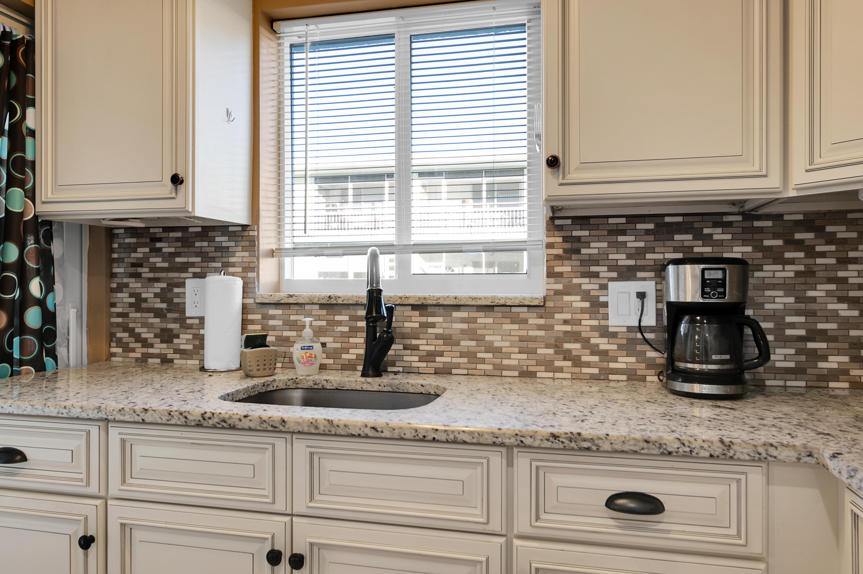 2100 Northeast 38th Street, Unit 135 Lighthouse Point, FL 33064 - Photo 8 of 32 135-24