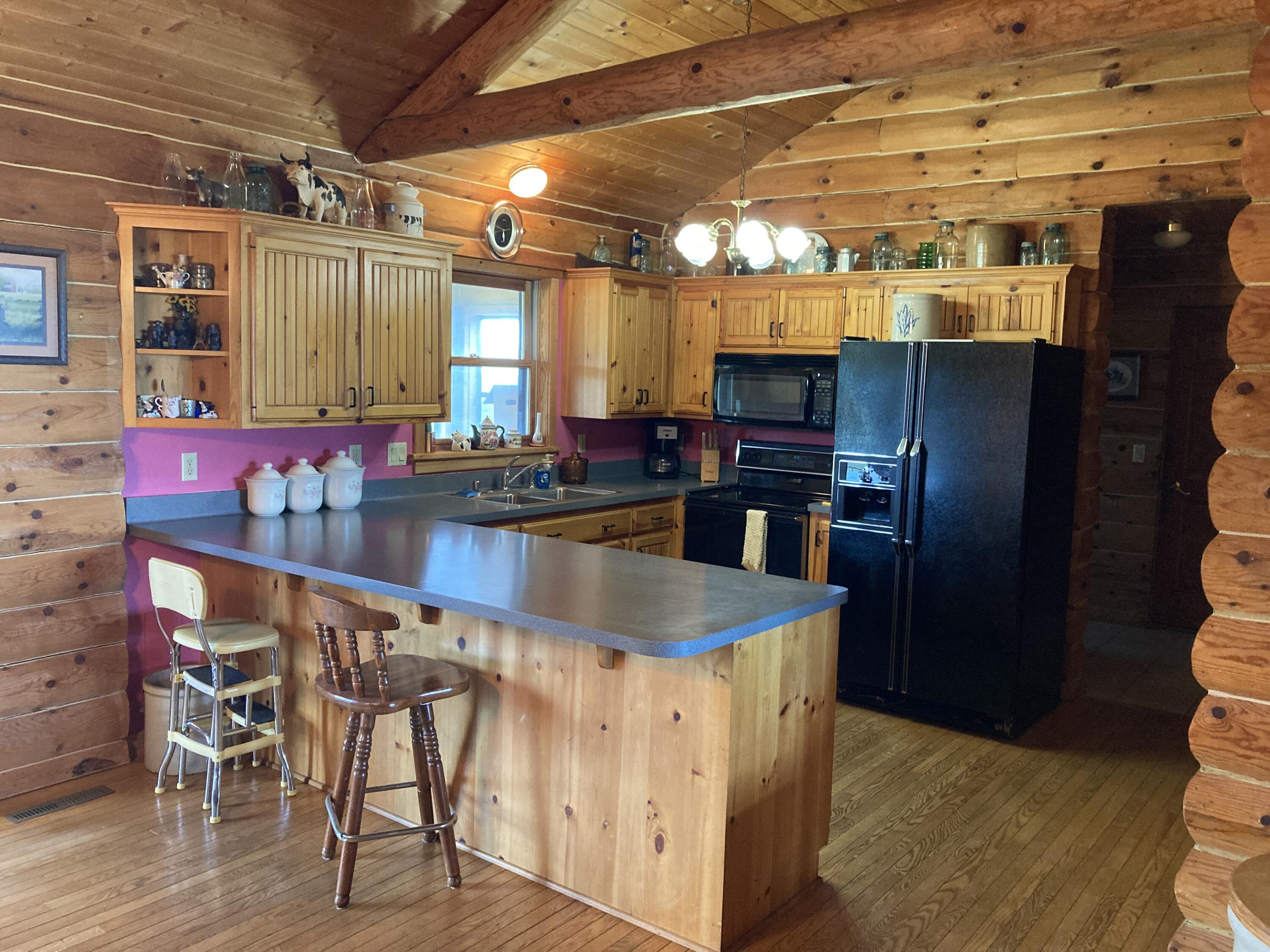 N290 County Rd LL Holland, WI 53013 - Photo 8 of 20 Kitchen