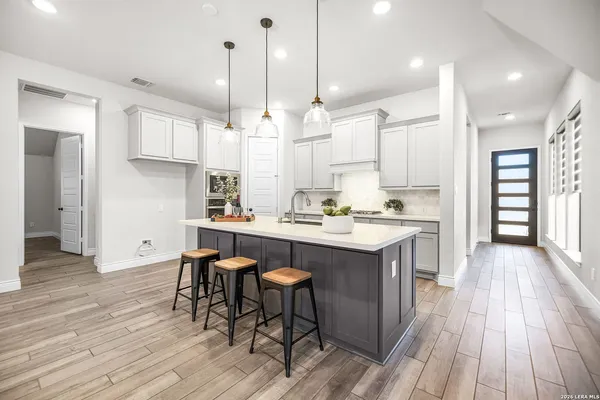 $3,200 | 429 Juana Way, New Braunfels, TX 78132