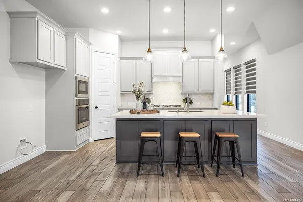 $3,200 | 429 Juana Way, New Braunfels, TX 78132