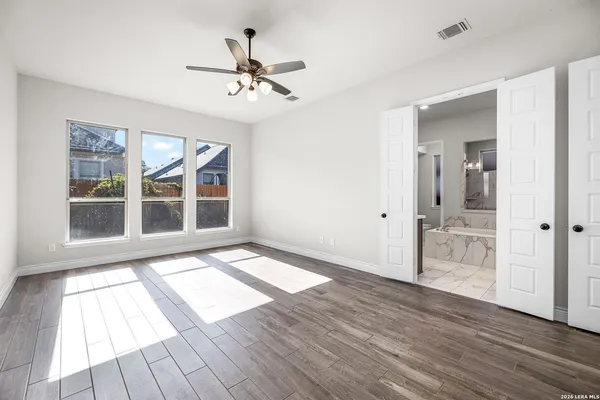 $3,200 | 429 Juana Way, New Braunfels, TX 78132