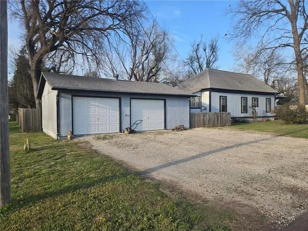 $95,000 | 622 South Jefferson Avenue, Iola, KS 66749