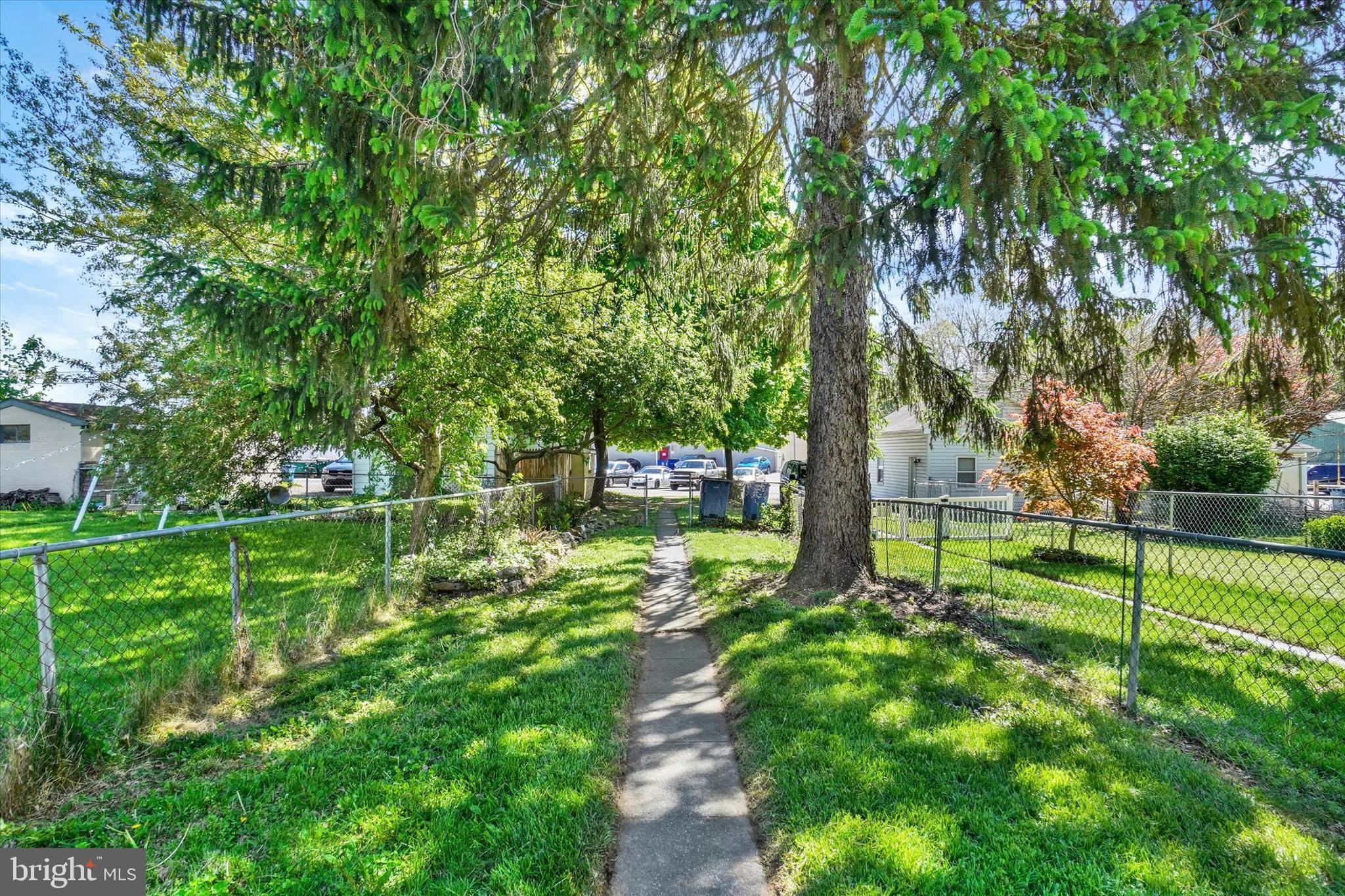 175 South East Street Spring Grove, PA 17362 - Photo 25 of 31