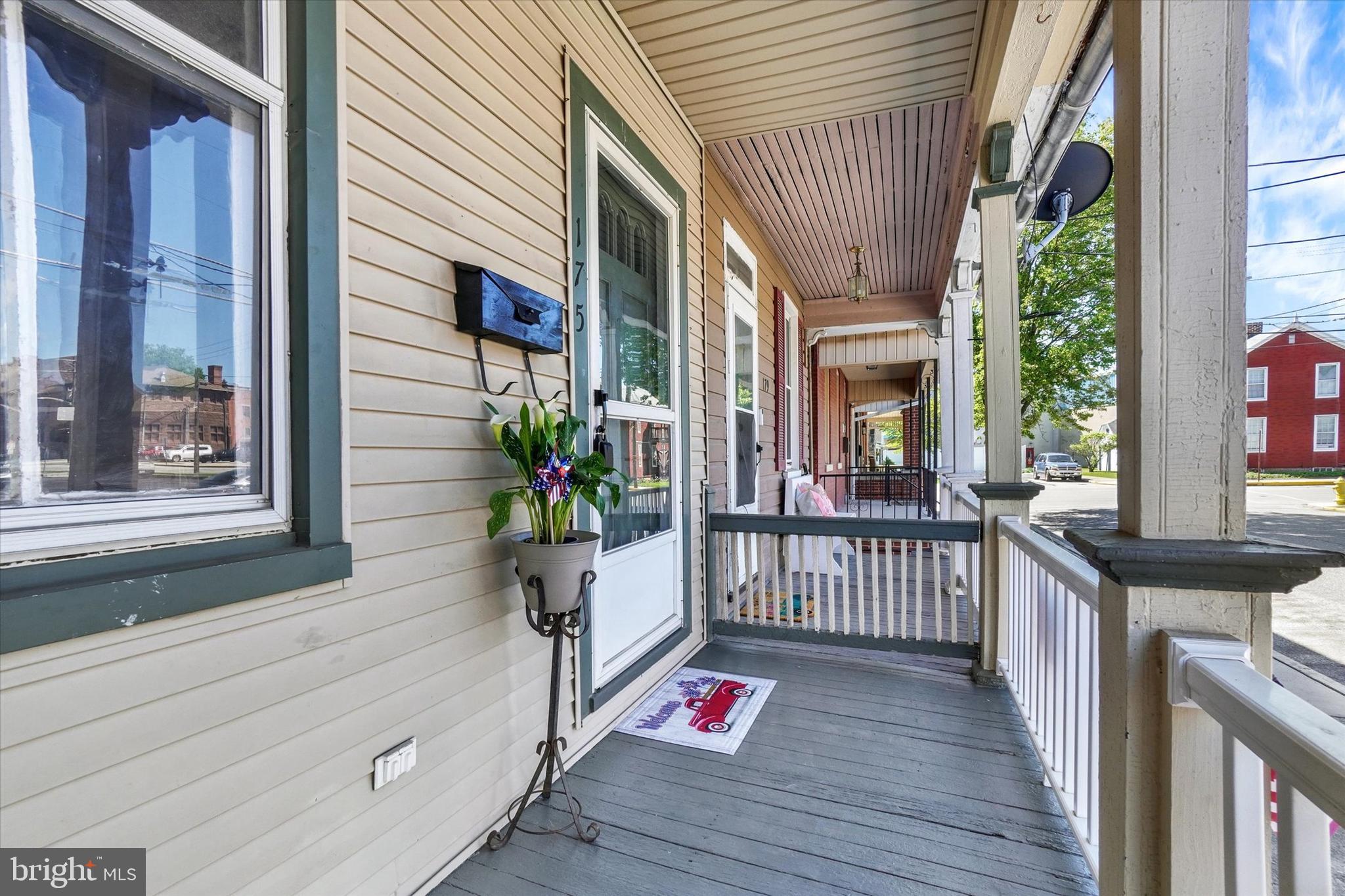 175 South East Street Spring Grove, PA 17362 - Photo 3 of 31