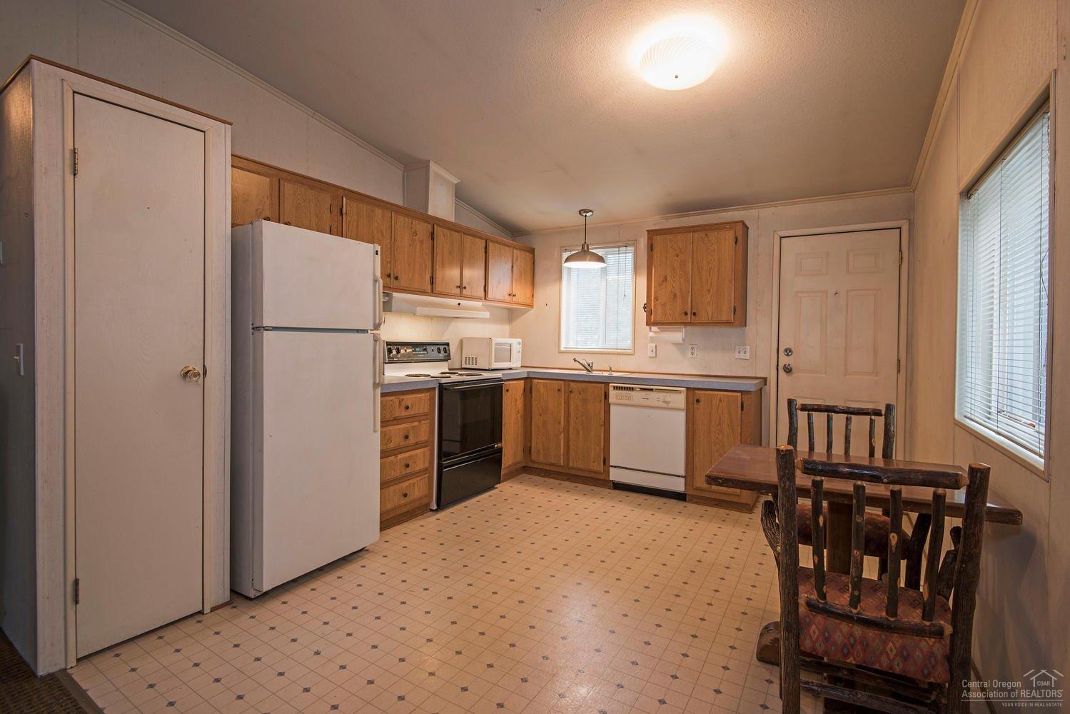 19196 Kiowa Road Bend, OR 97702 - Photo 6 of 16 Additional Photo