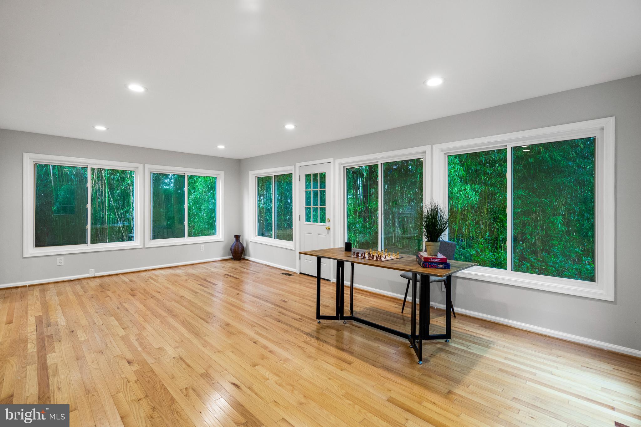 8309 Postoak Road Potomac, MD 20854 - Photo 18 of 49