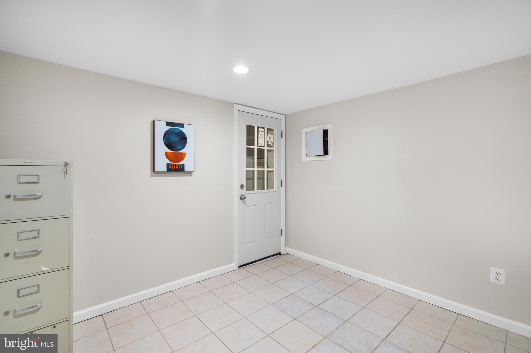 8309 Postoak Road Potomac, MD 20854 - Photo 43 of 49