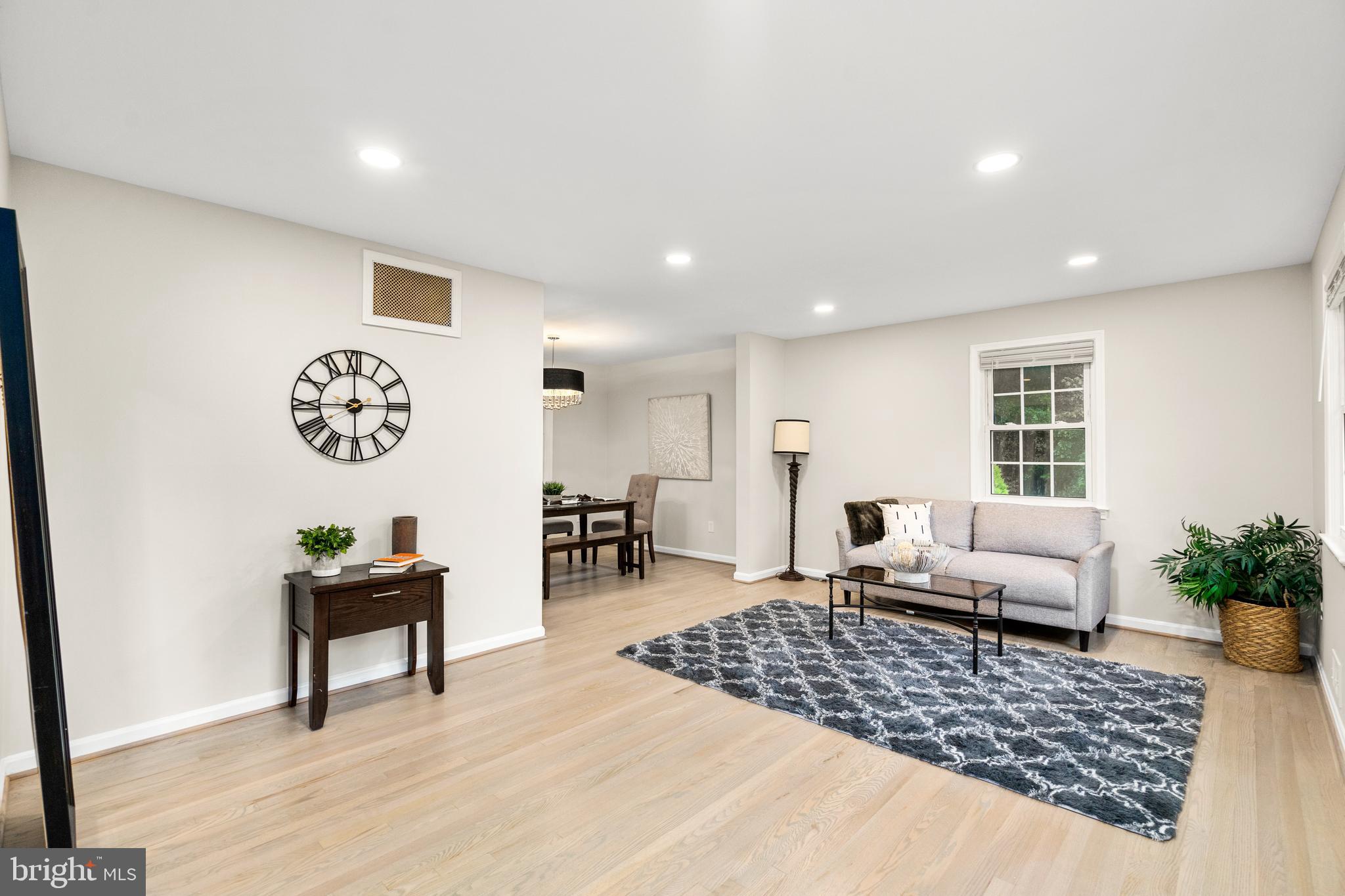 8309 Postoak Road Potomac, MD 20854 - Photo 5 of 49