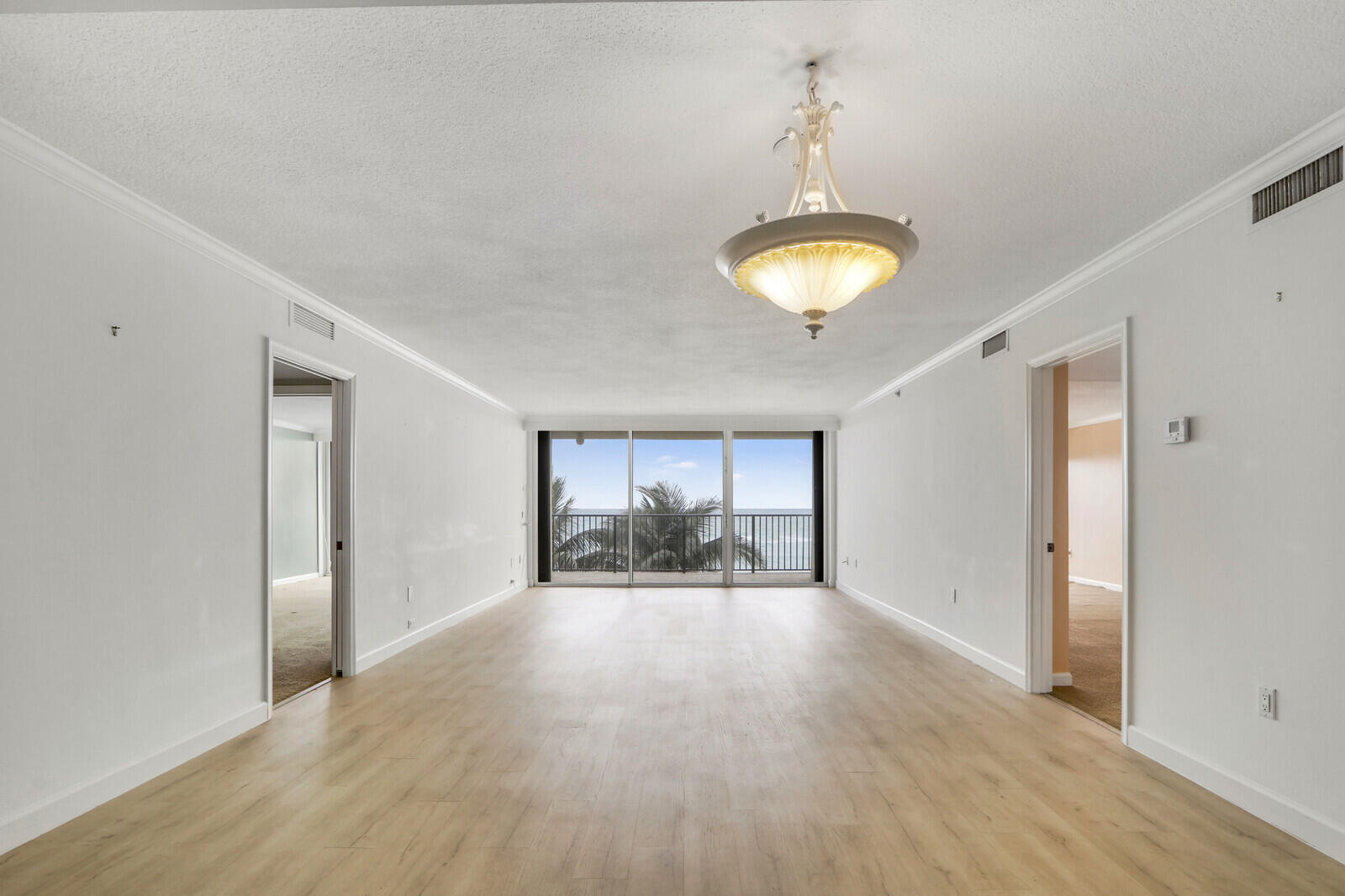 200 South Beach Road, Unit 302 Jupiter, FL 33469 - Photo 7 of 25 Living Area