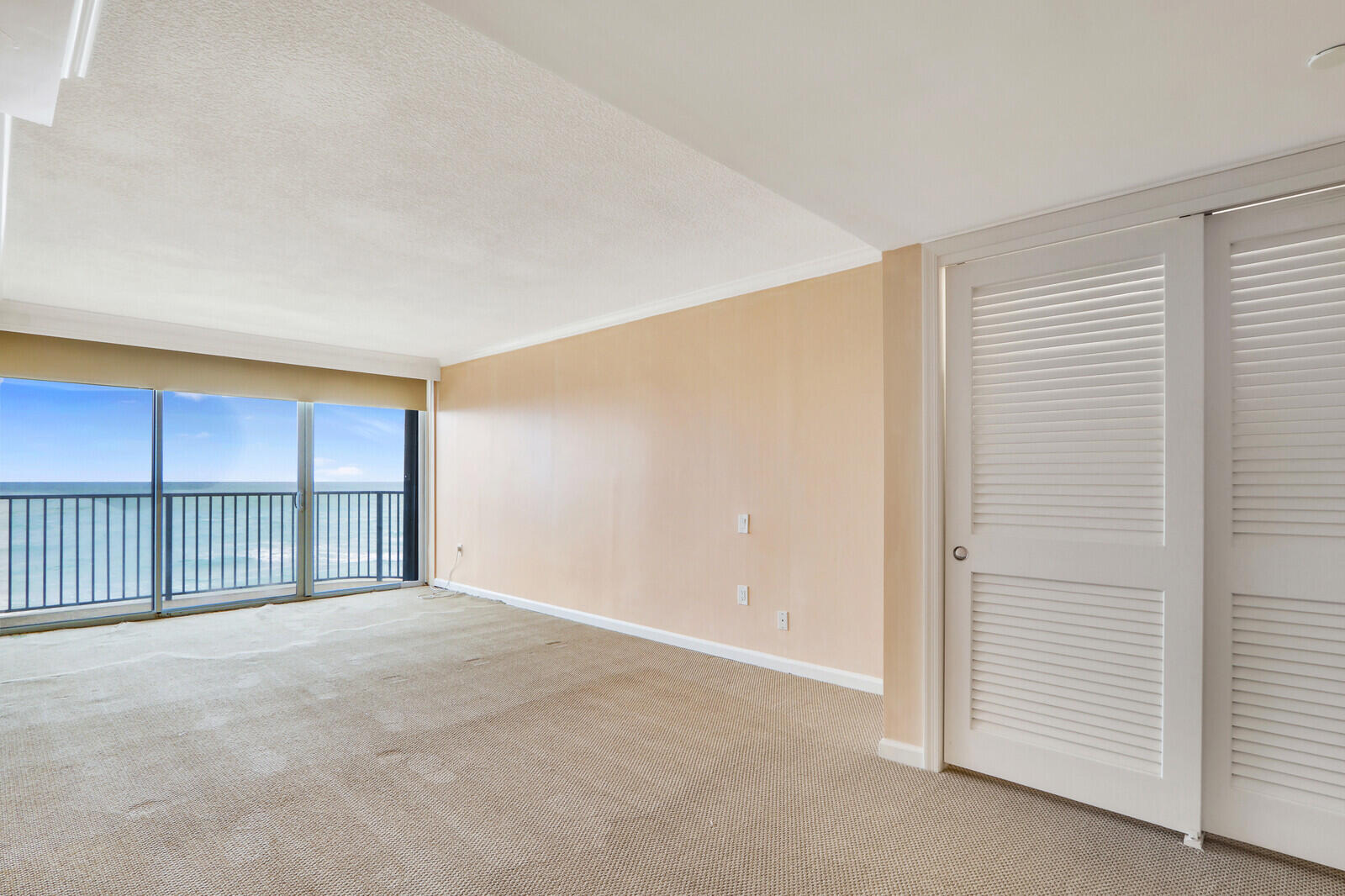200 South Beach Road, Unit 302 Jupiter, FL 33469 - Photo 9 of 25 Master Bedroom
