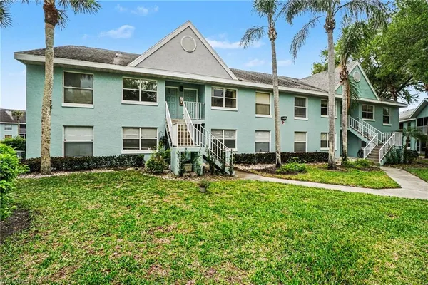 $324,900 | 153 Wading Bird Circle, Unit J201, Naples, FL 34110