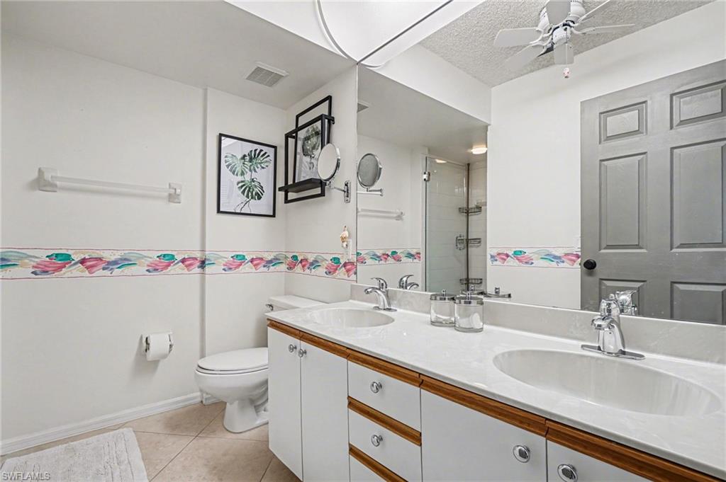 153 Wading Bird Circle, Unit J201 Naples, FL 34110 - Photo 19 of 36