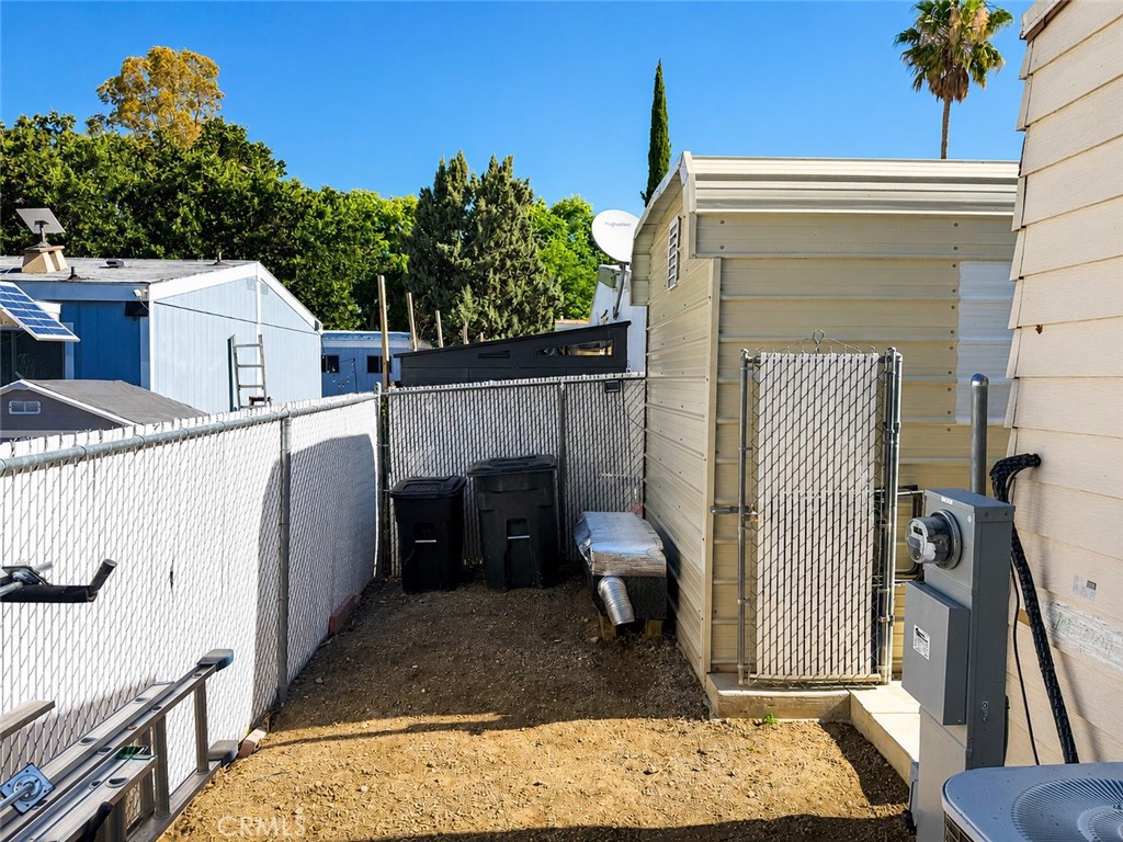 36200 Paradise Ranch Road, Unit 12 Castaic, CA 91384 - Photo 5 of 31 Gallery Image 5