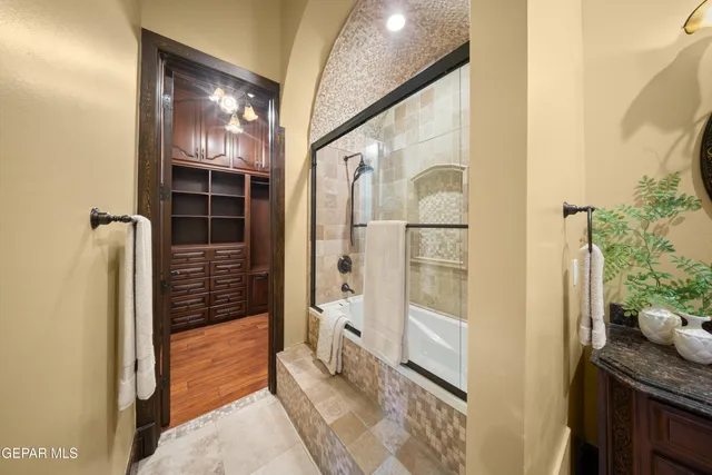 $2,695,500 | 128 Camino Barranca Drive, El Paso, TX 79912