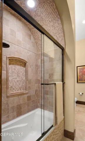 $2,695,500 | 128 Camino Barranca Drive, El Paso, TX 79912