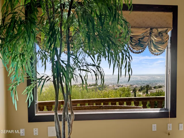 $2,695,500 | 128 Camino Barranca Drive, El Paso, TX 79912