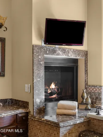 $2,695,500 | 128 Camino Barranca Drive, El Paso, TX 79912