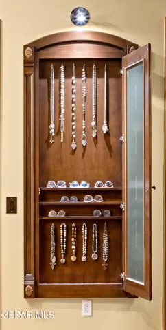 $2,695,500 | 128 Camino Barranca Drive, El Paso, TX 79912