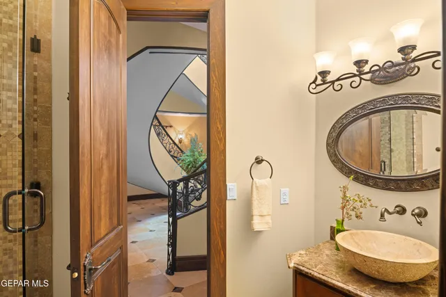 $2,695,500 | 128 Camino Barranca Drive, El Paso, TX 79912