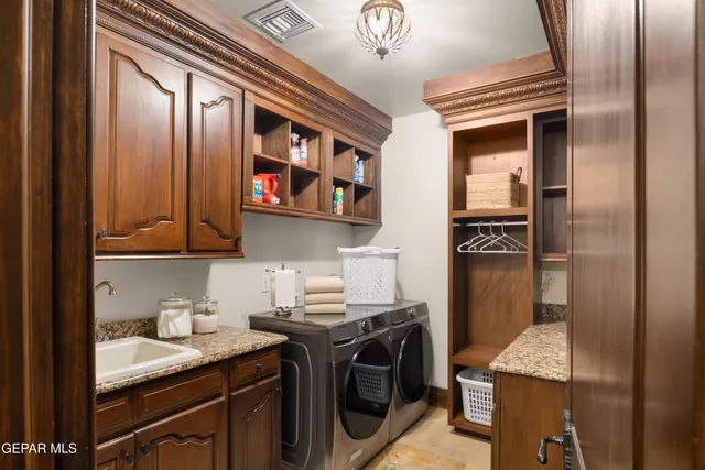 $2,695,500 | 128 Camino Barranca Drive, El Paso, TX 79912