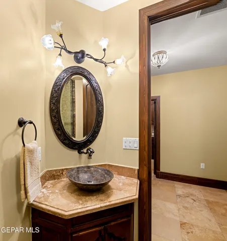 $2,695,500 | 128 Camino Barranca Drive, El Paso, TX 79912