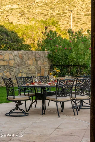 $2,695,500 | 128 Camino Barranca Drive, El Paso, TX 79912