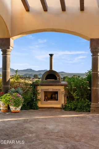 $2,695,500 | 128 Camino Barranca Drive, El Paso, TX 79912