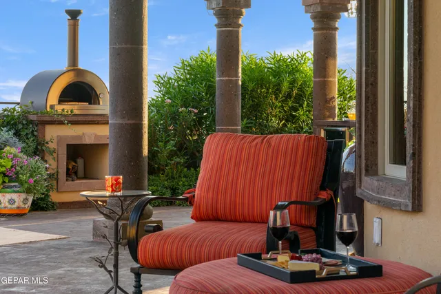 $2,695,500 | 128 Camino Barranca Drive, El Paso, TX 79912