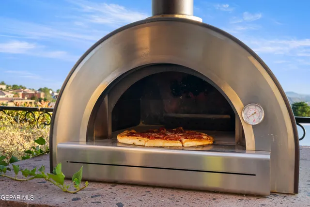 $2,695,500 | 128 Camino Barranca Drive, El Paso, TX 79912