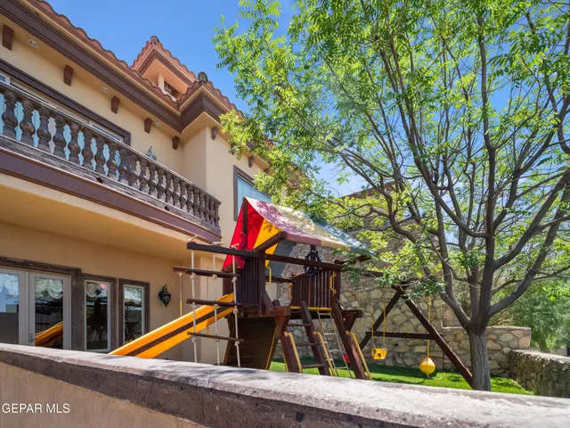 $2,695,500 | 128 Camino Barranca Drive, El Paso, TX 79912