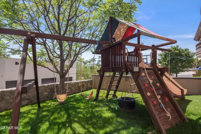 $2,695,500 | 128 Camino Barranca Drive, El Paso, TX 79912