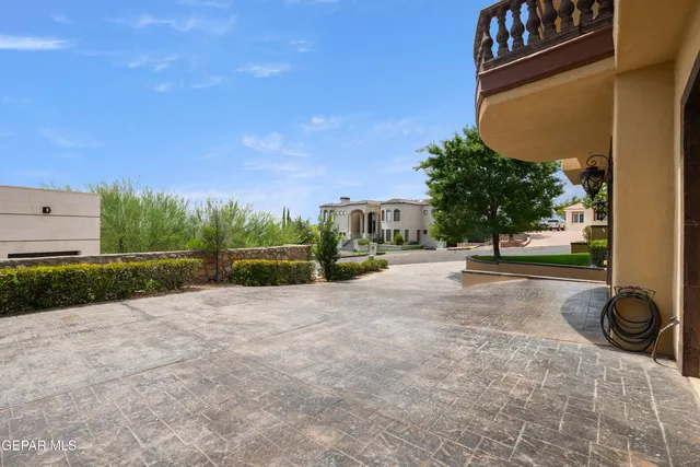 $2,695,500 | 128 Camino Barranca Drive, El Paso, TX 79912