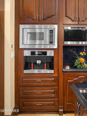 $2,695,500 | 128 Camino Barranca Drive, El Paso, TX 79912