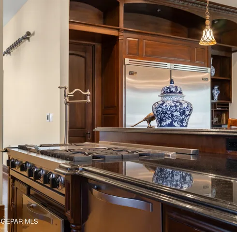 $2,695,500 | 128 Camino Barranca Drive, El Paso, TX 79912