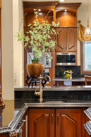 $2,695,500 | 128 Camino Barranca Drive, El Paso, TX 79912