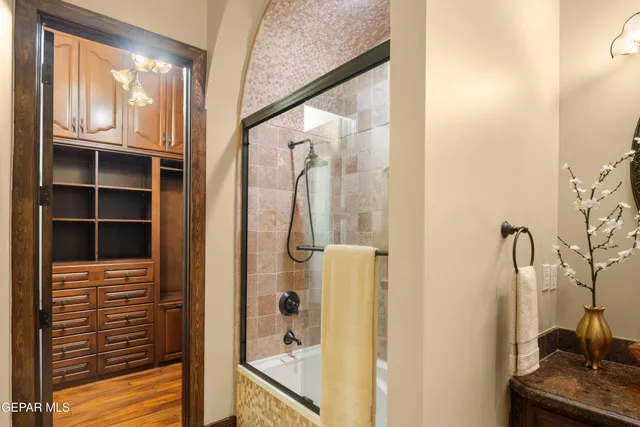 $2,695,500 | 128 Camino Barranca Drive, El Paso, TX 79912