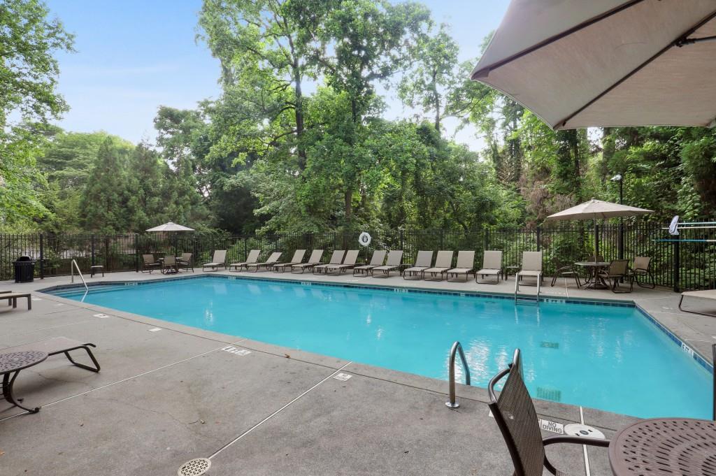 3235 Roswell Road Northeast, Unit 520 Atlanta, GA 30305 - Photo 22 of 29
