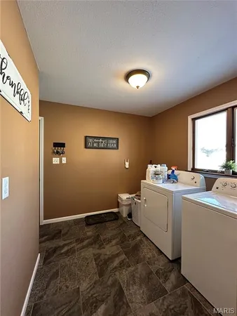 $359,000 | 402 Reserve Street, Rosebud, MO 63091