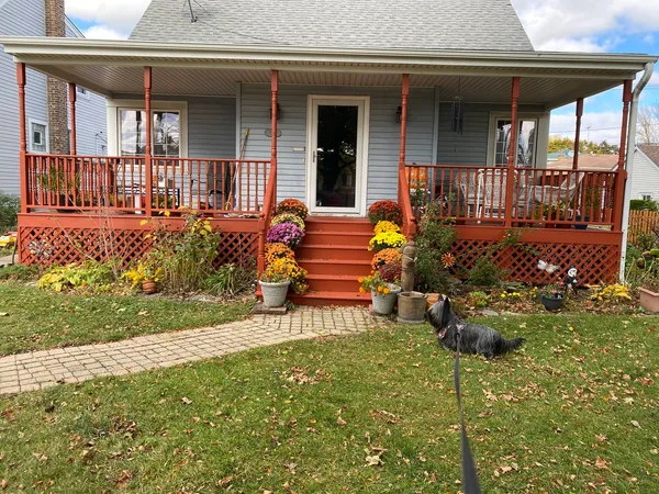 $435,000 | 3912 West 107th Street, Chicago, IL 60655