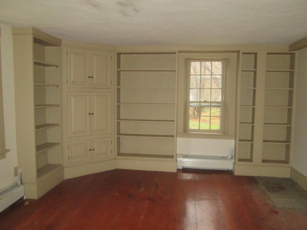 8 N Road Kensington, NH 03833 - Photo 10 of 34