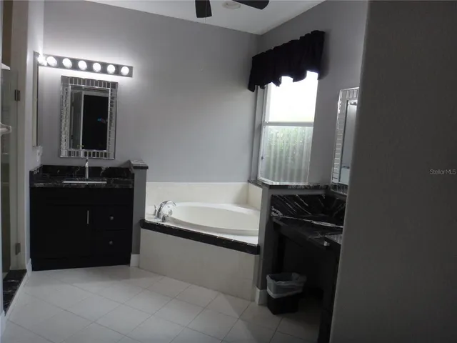 $3,750 | 9460 Portside Terrace, Bradenton, FL 34212