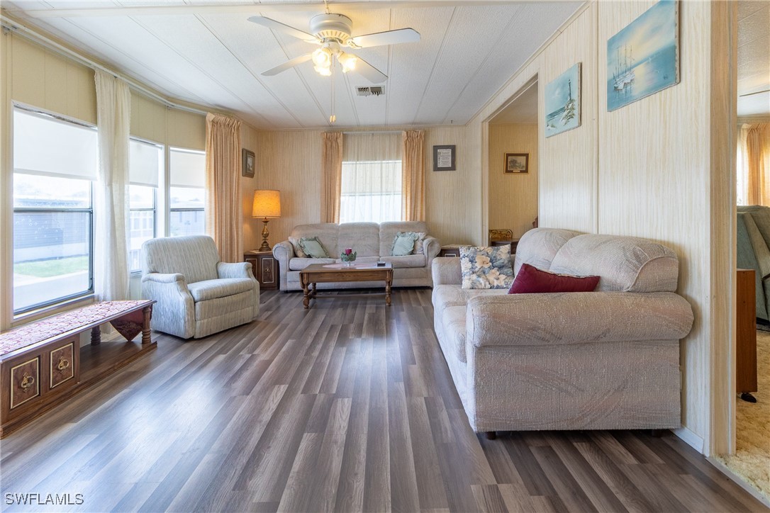 21 Aloe Alva, FL 33920 - Photo 18 of 36