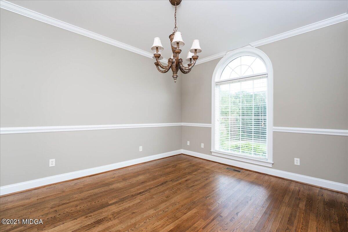 6586 Rogers Road Lizella, GA 31052 - Photo 4 of 38 Dining Room