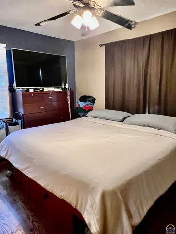 $124,900 | 912 Southwest Frazier Avenue, Topeka, KS 66606