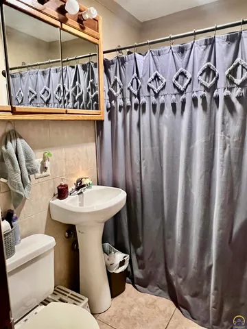 $124,900 | 912 Southwest Frazier Avenue, Topeka, KS 66606