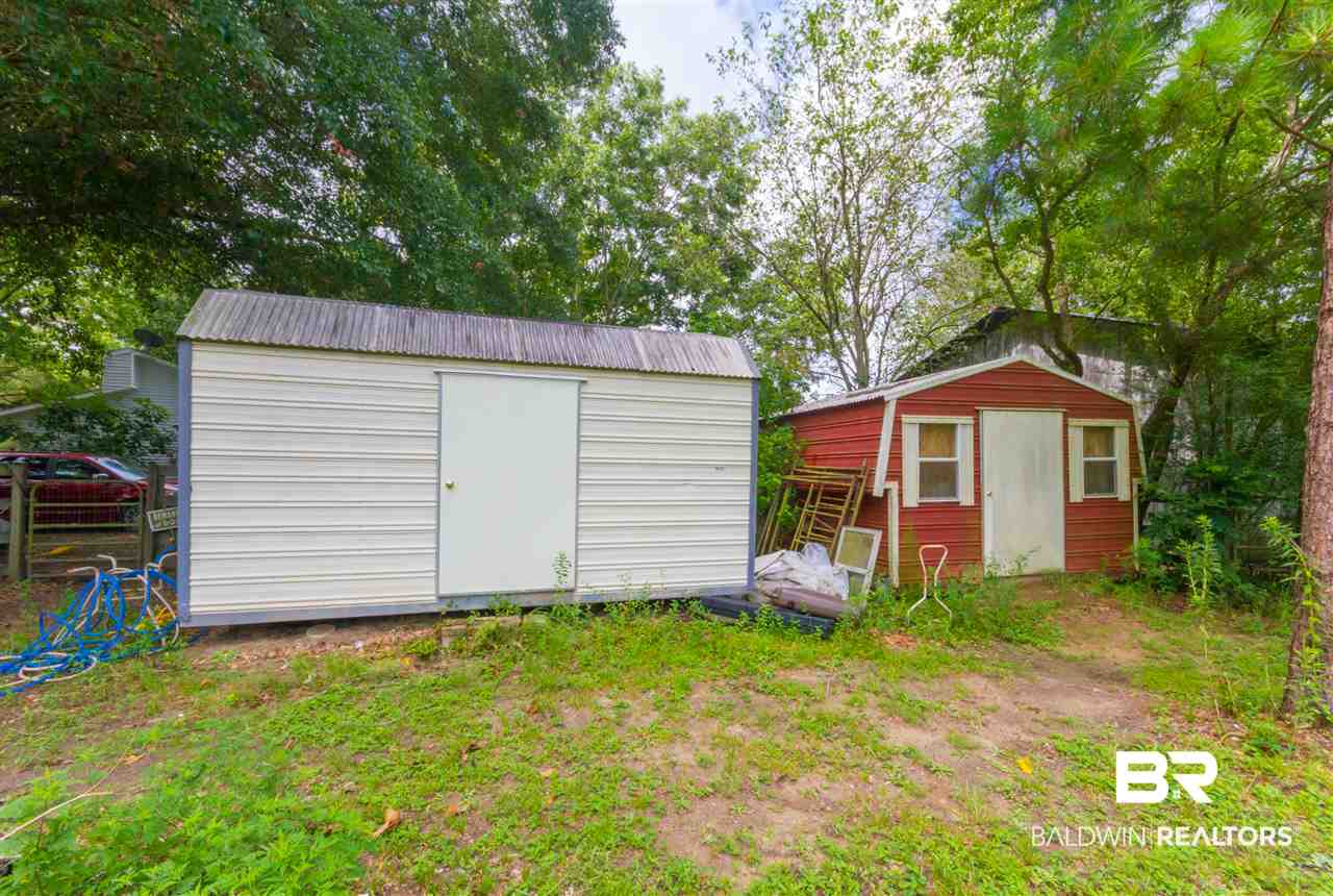 17155 Bemis Lane Elberta, AL 36530 - Photo 21 of 29 CREAM SHED 10' X 16', RED SHED 10' X 12'