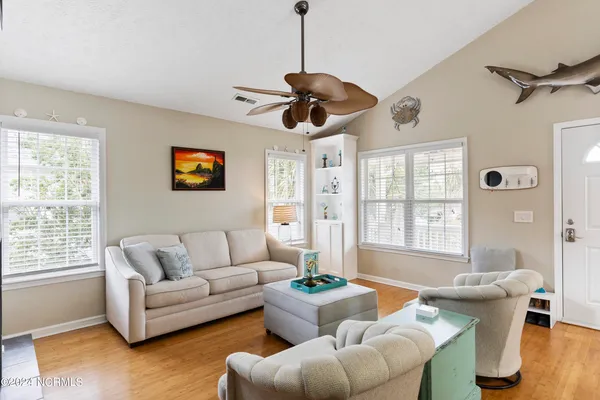 $3,600 | 116 Palm Breeze Drive, Carolina Beach, NC 28428